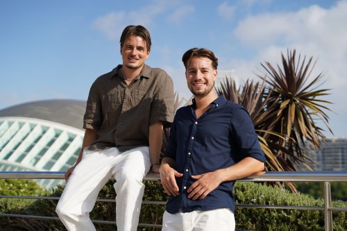 2 mannen buiten